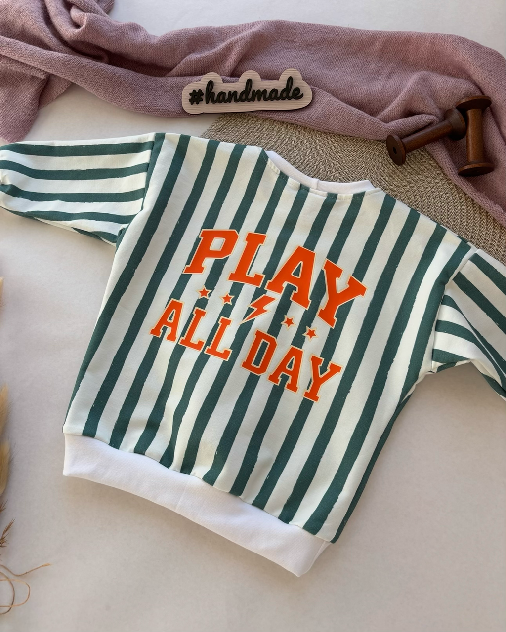 Handmade Oversized Sweater „Play all Day“