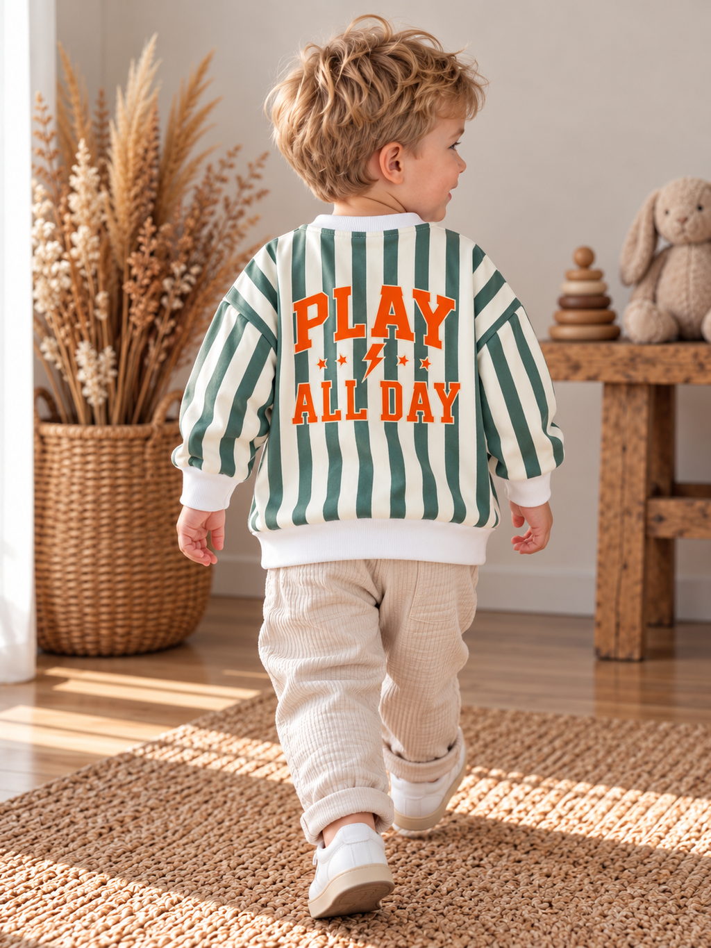 Handmade Oversized Sweater „Play all Day“