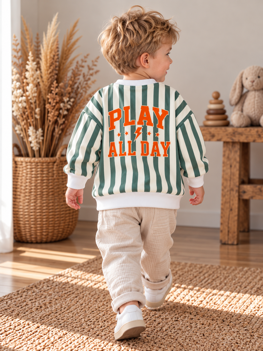 Handmade Oversized Sweater „Play all Day“