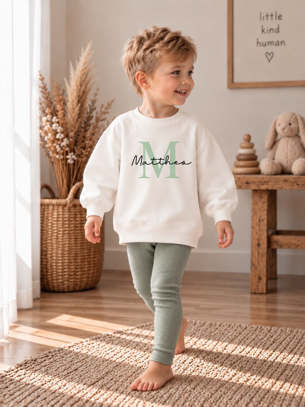 Handmade personalisierter Oversized Sweater „Buchstabe“