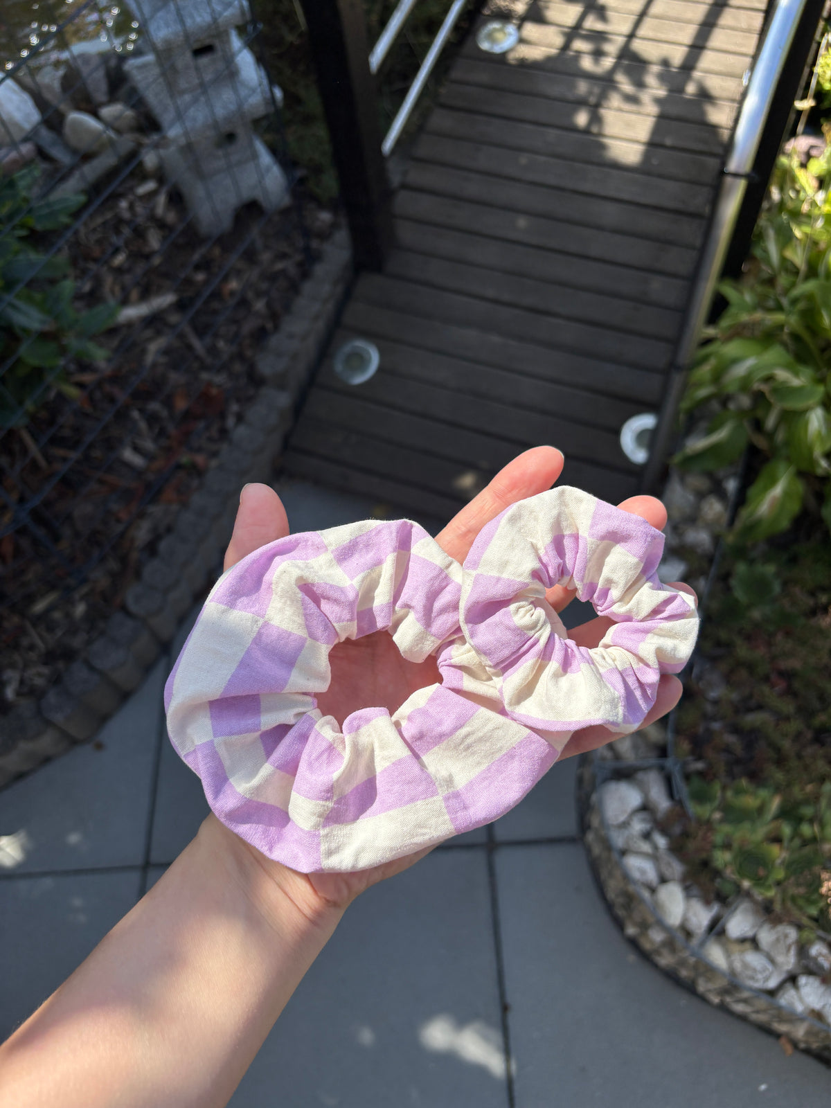 Handmade Scrunchie „Lila Karo“