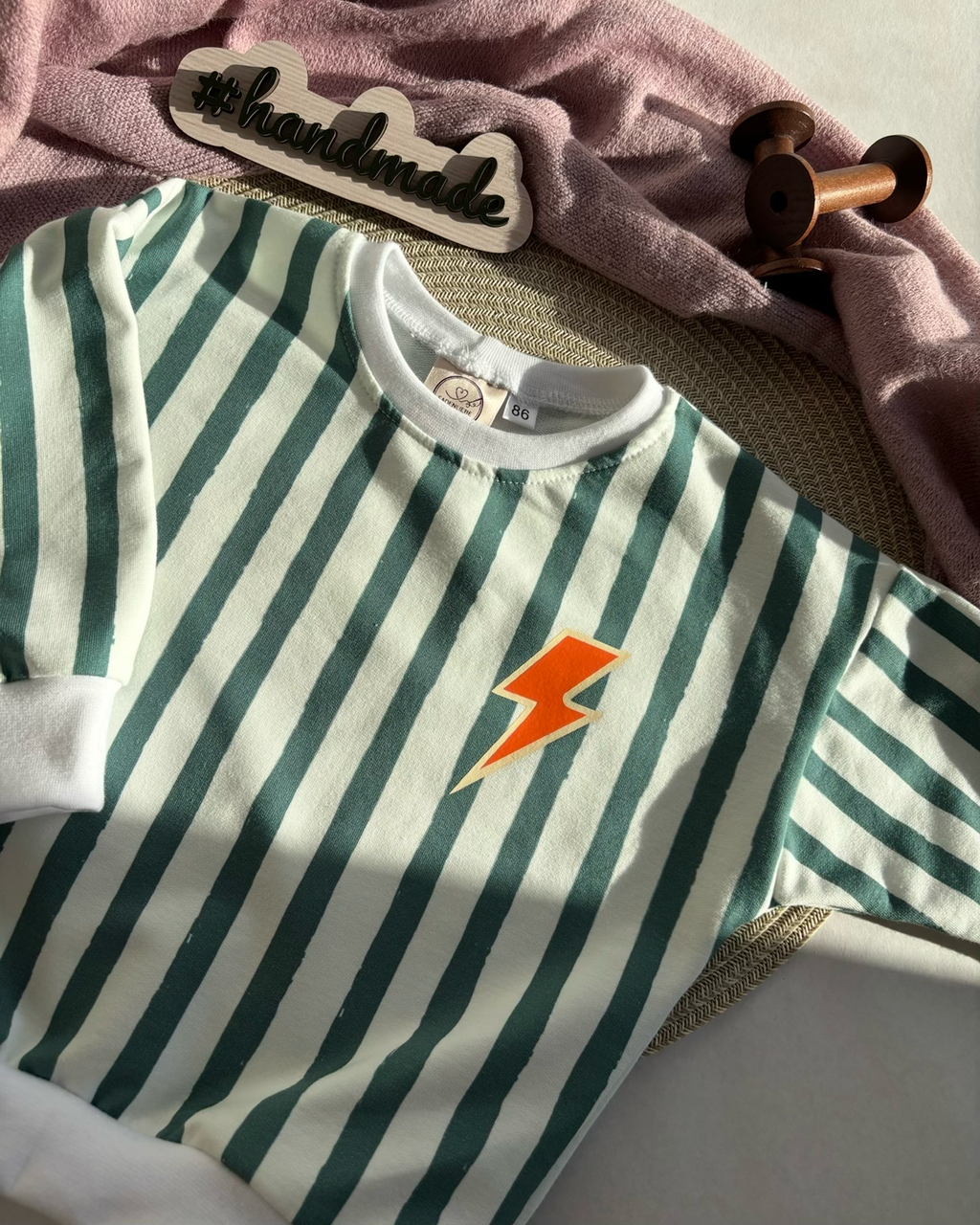 Handmade Oversized Sweater „Play all Day“