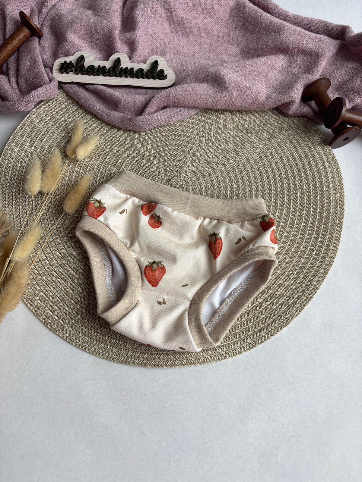 Handmade Kinder Unterhose „Erdbeere“