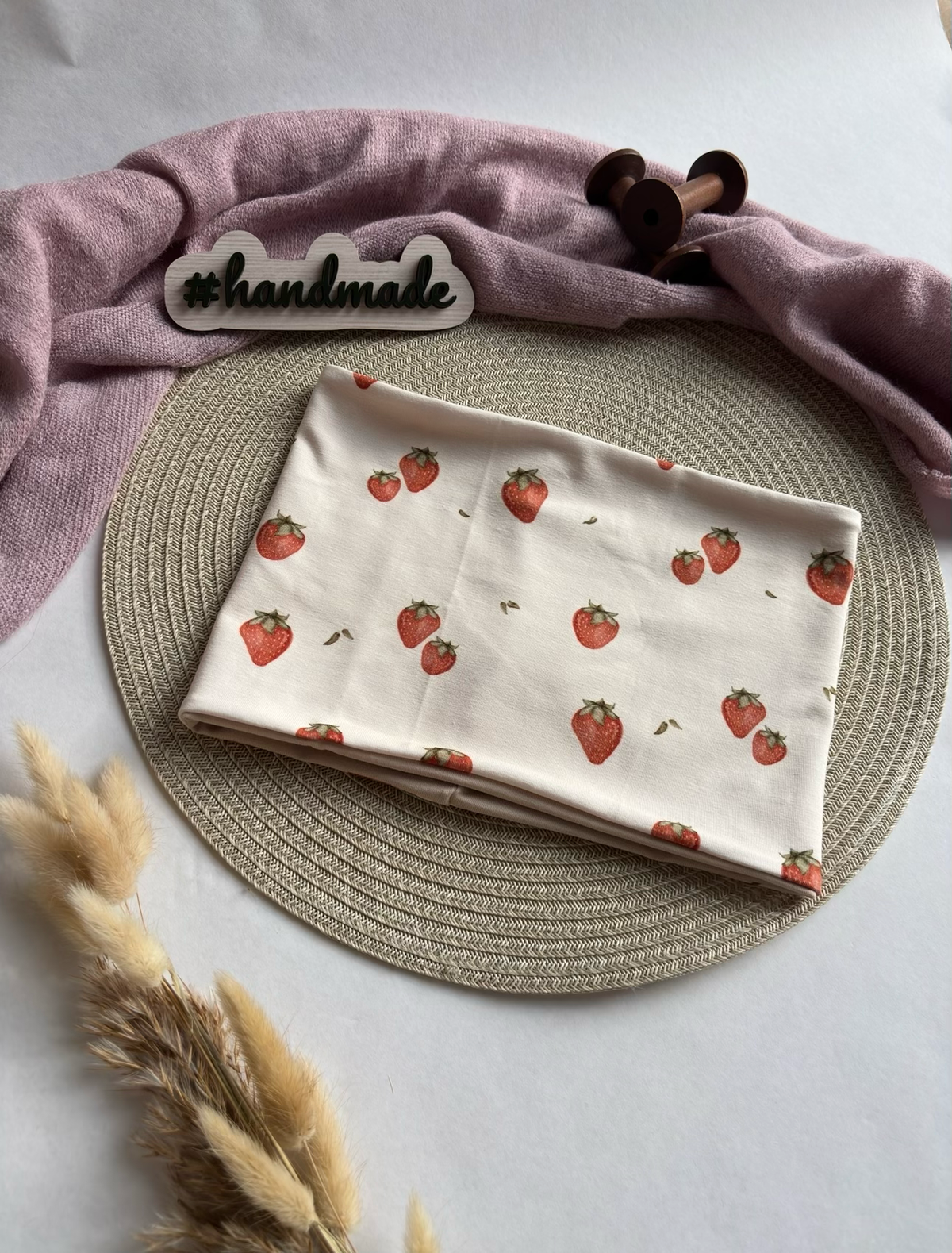 Handmade Mütze & Loop „Erdbeeren“