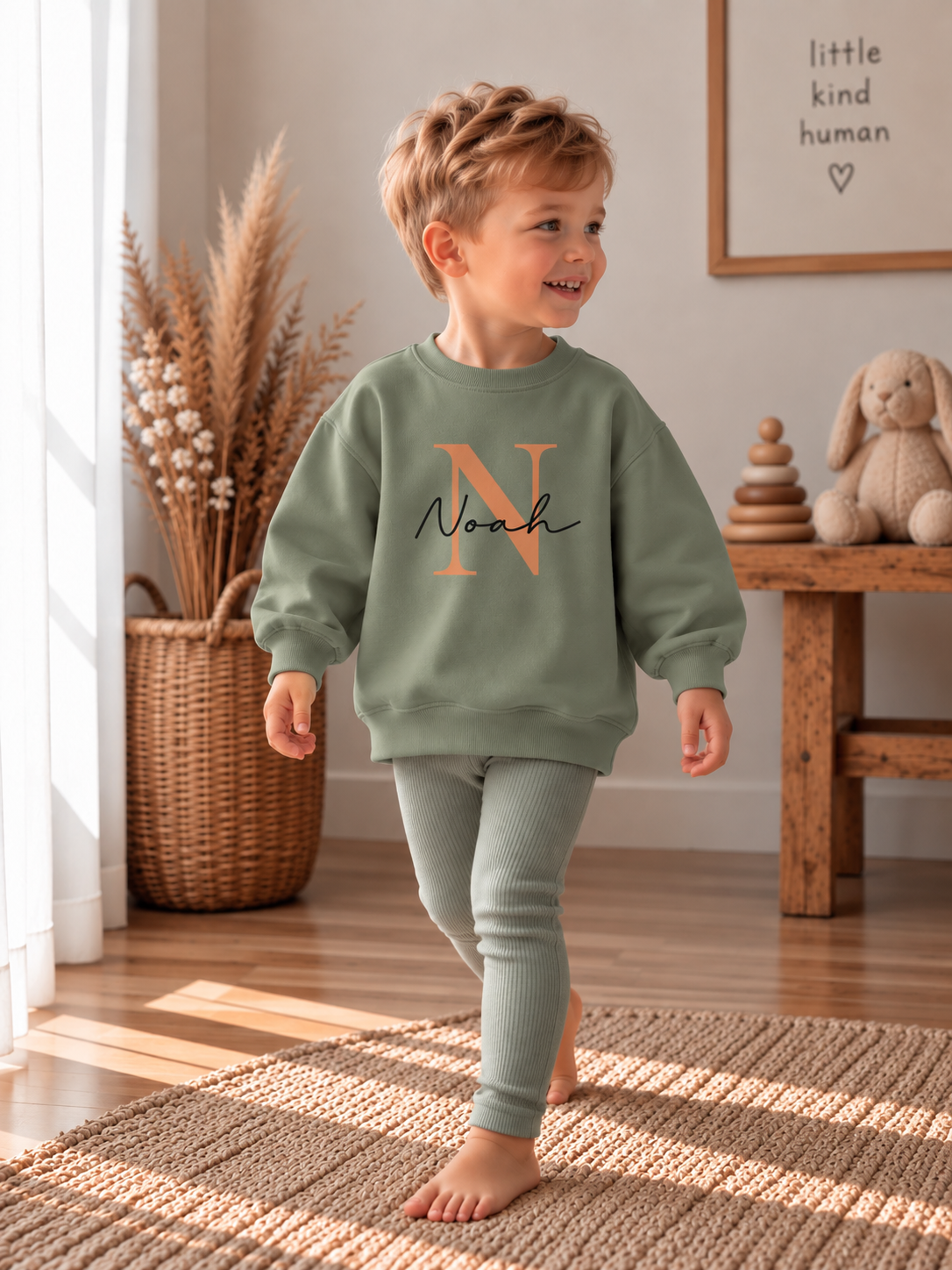 Handmade personalisierter Oversized Sweater „Buchstabe“