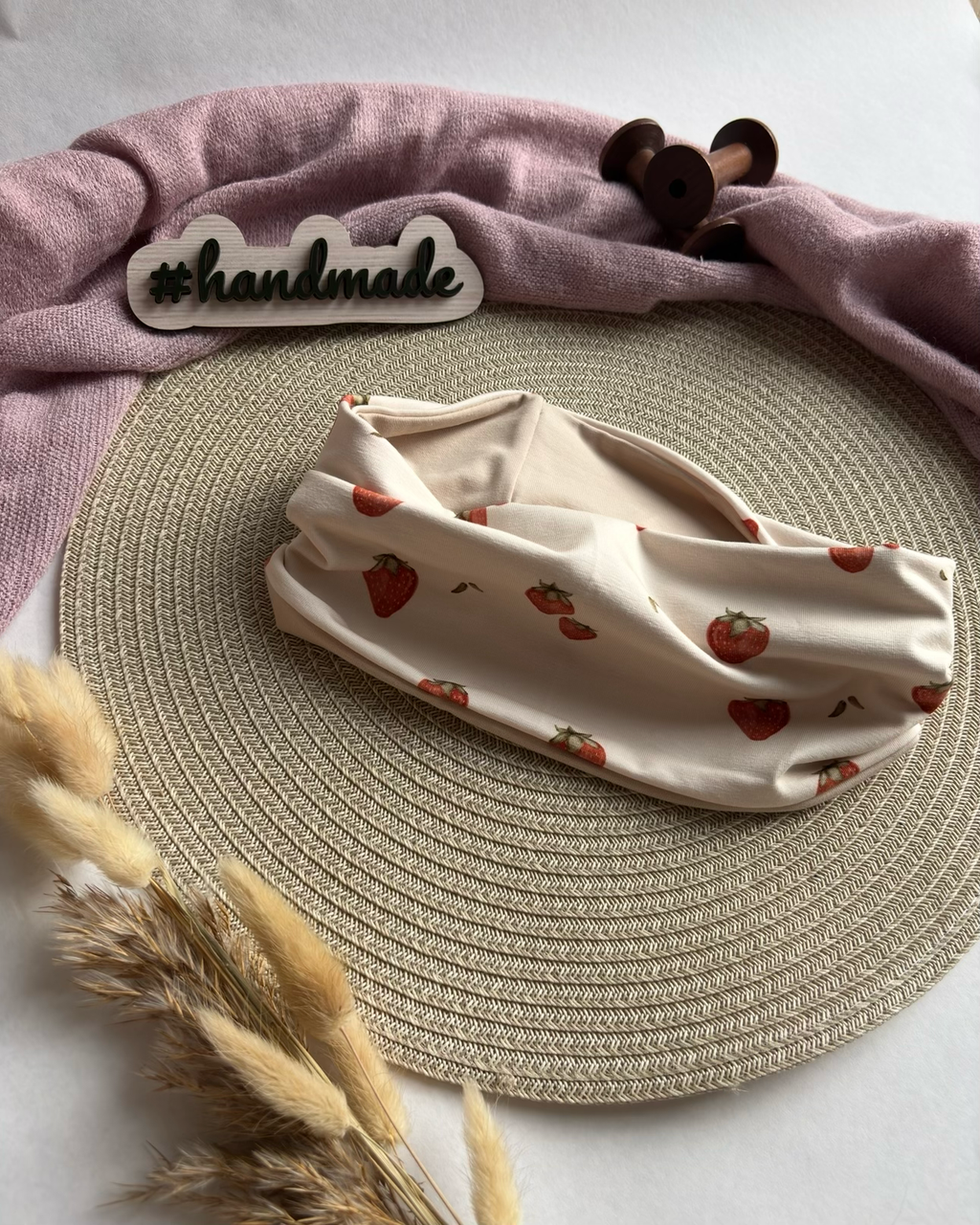 Handmade Mütze & Loop „Erdbeeren“
