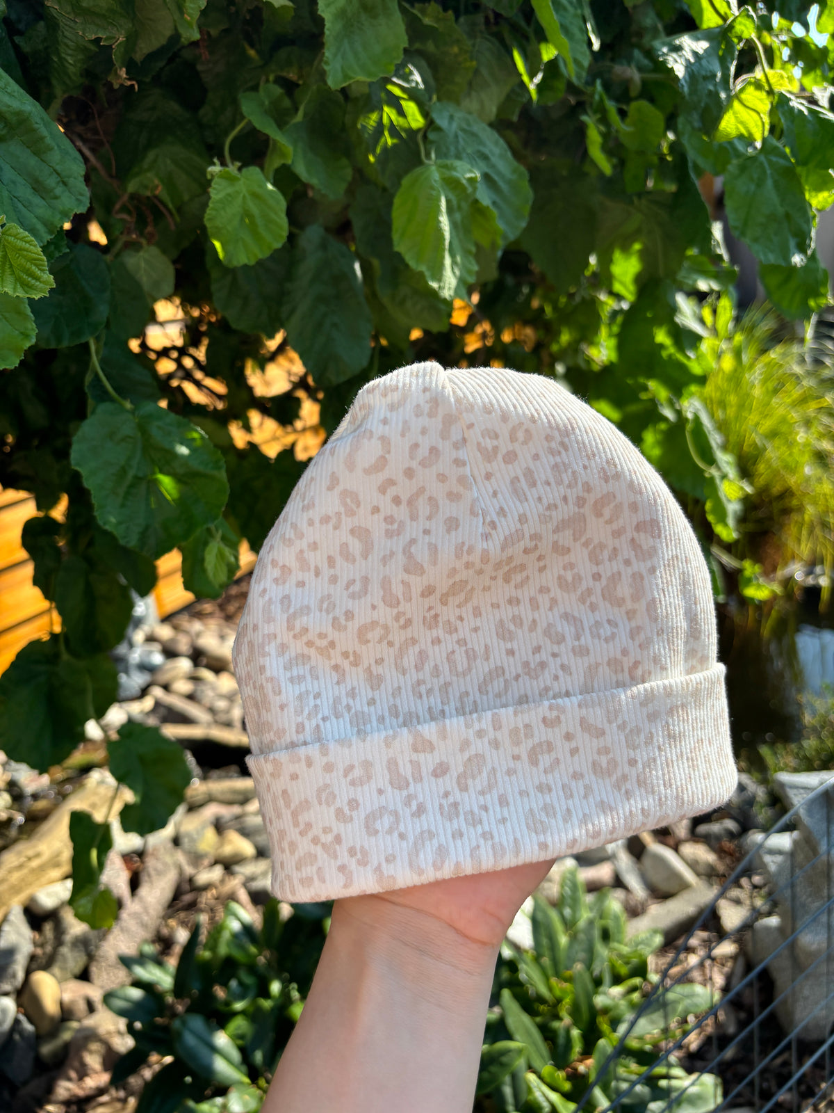 Handmade Mütze & Loop „Leo hell“
