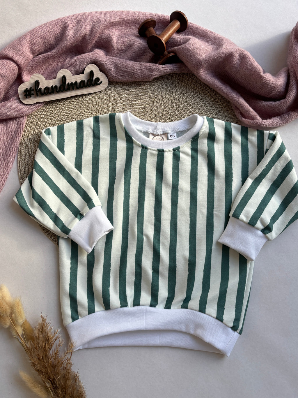 Handmade Oversized Sweater „Grün gestreift“