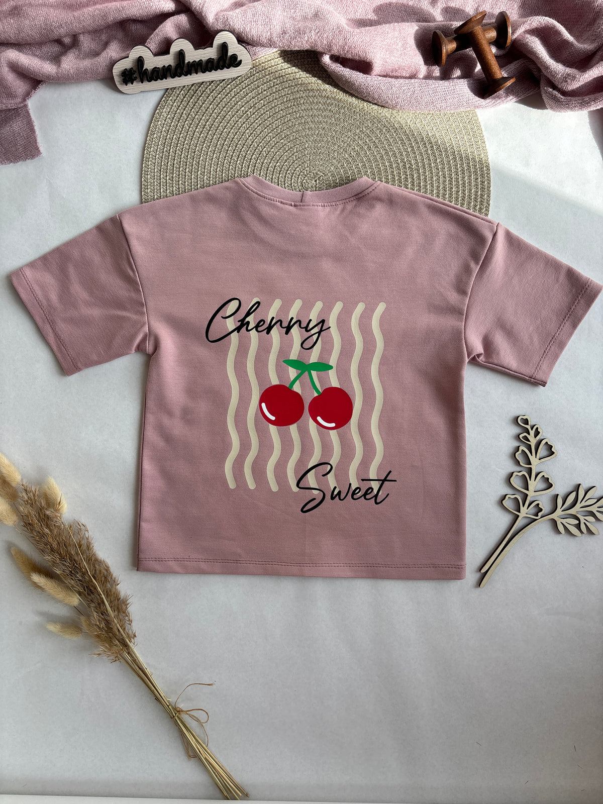 Handmade Oversized T-Shirt „Cherry Sweet“