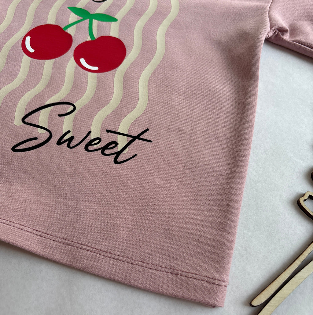 Handmade Oversized T-Shirt „Cherry Sweet“