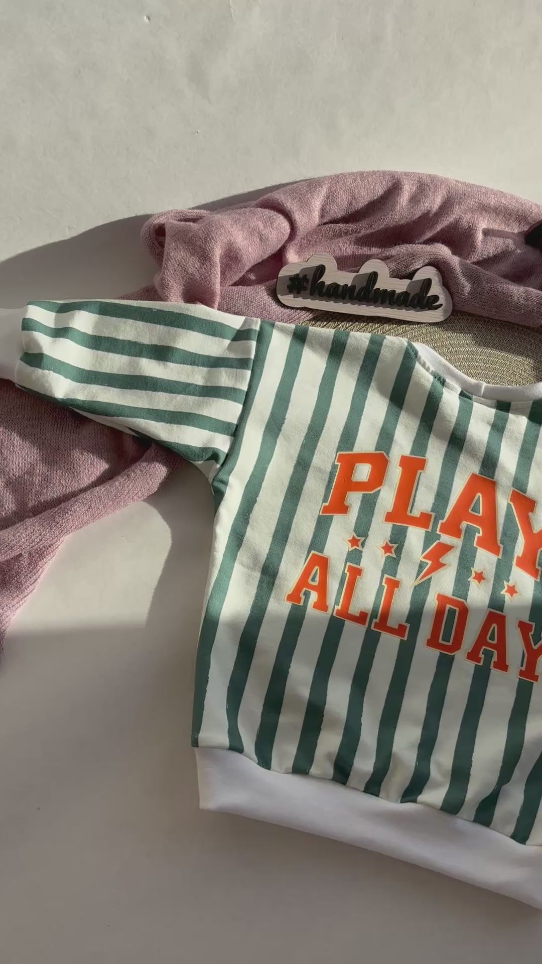 Handmade Oversized Sweater „Play all Day“